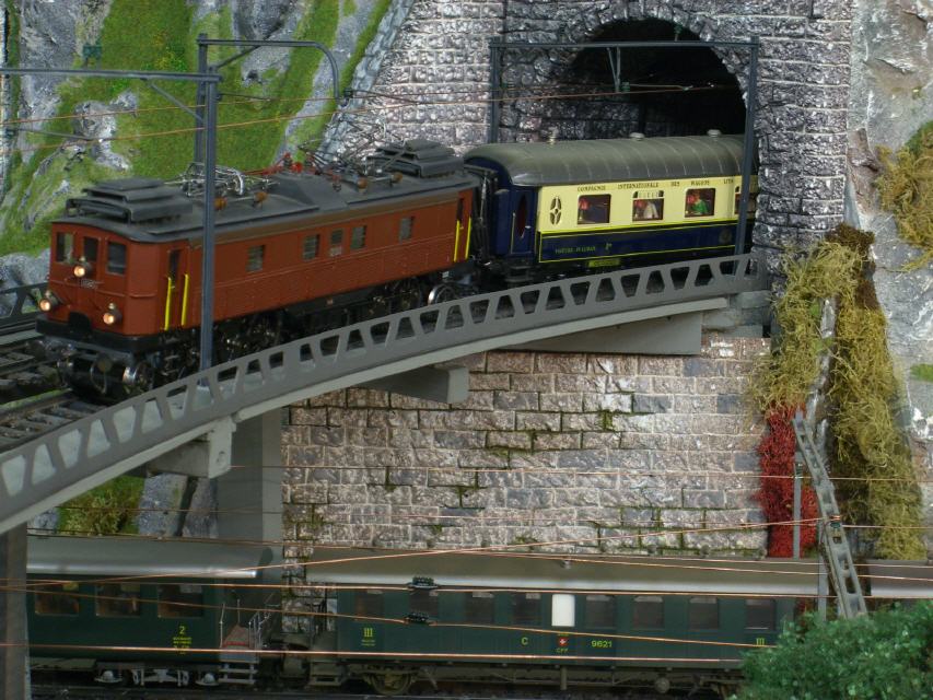 �gleiches "historisches Gleisst&uuml;ck" am neuen Ort.