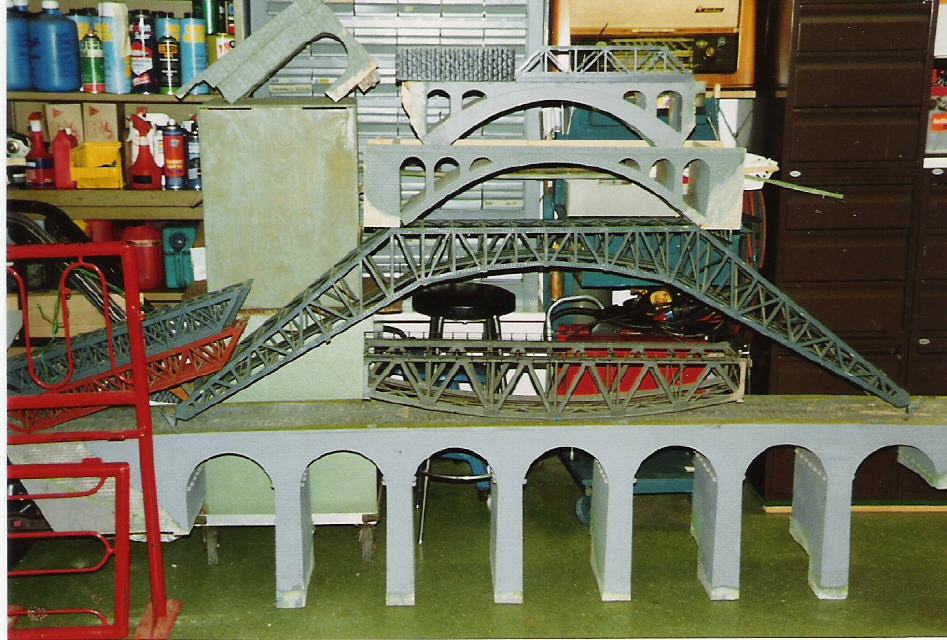 Die vor dem Bagger geretteten Br&uuml;cken.